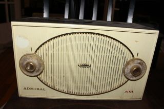 Vintage Admiral Tube Radio Model 5r5x White And Black