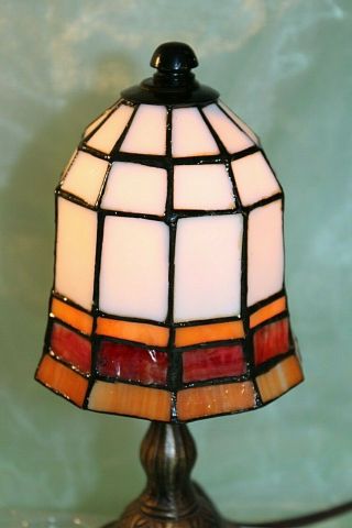 Vintage Retro Baroque Stained Glass Tiffany style Table Lamp Browns/Tan/White p3 2