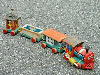 Vintage 1963 Fisher Price Huffy Puffy Train Pull Toy 999 2