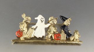 Vintage Enamal Halloween Pumpkin Witch Ghost Trick Or Treat Pin Brooch Danecraft