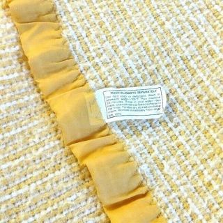Vintage Beacon Twin Size Acrylic Blanket Gold Satin Trim Waffle Weave Thermal 2