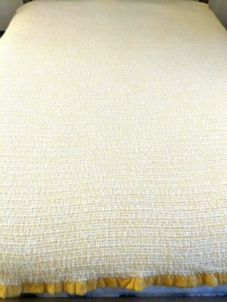 Vintage Beacon Twin Size Acrylic Blanket Gold Satin Trim Waffle Weave Thermal 3