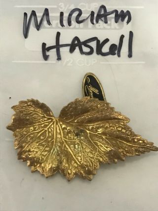 Vintage Signed Miriam Haskell Gold Tone Leaf Brooch 01 - 88 3