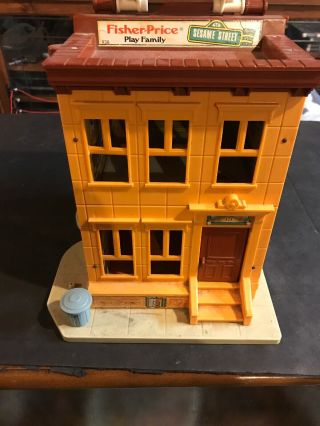 Vintage Fisher Price Little People Sesame Street Apartment House 938 1974