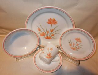 Vtg Corelle Dinnerware Set In The Peach Florals Pattern A 20 Pc Servive For Four