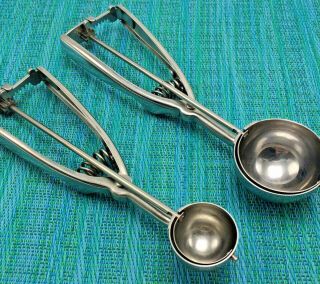 2 Pampered Chef Stainless Scoops 2” 1.  25” Cookie Dough Ice Cream Melon Balls Vtg