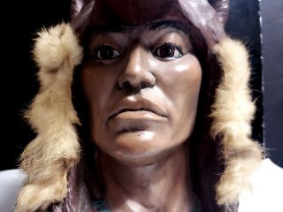 Vtg Provincial Mold Grizzly Spirit Native American Warrior w/Bear Headdress Bust 2