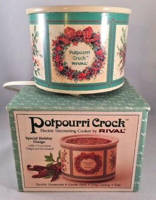 Vintage Rival Potpourri Crock Electric Simmering 3209 Holiday Christmas Design