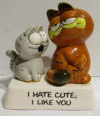 Vintage Enesco Garfield & Nermal Ceramic Figurine " I Hate Cute; I Like You " 1981