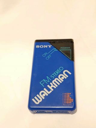 Vintage Sony Fm Stereo Walkman Srf - 20w Radio