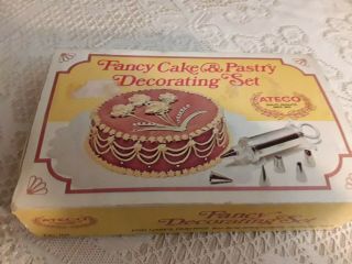 Vintage Ateco Fancy Cake Decorating Set With 6 Basic Designs No.  701