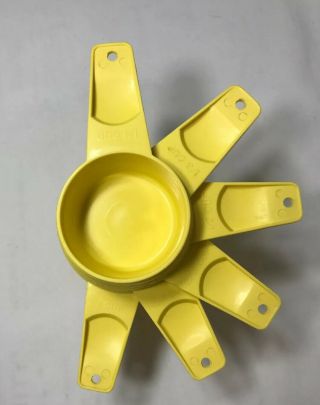 TUPPERWARE Vintage Yellow Set of 6 Nesting Measuring Cups 3