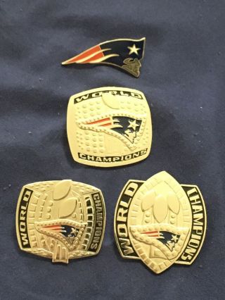 England Patriots Bowl Ring Pin Set