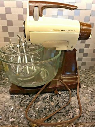 Vintage Sunbeam Vista Mixmaster Mixer,  Stand,  Bowls,  Beige/brown Model 7 - 01 - 9c