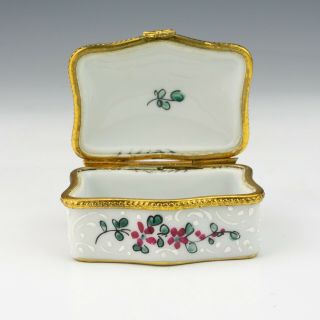 Vintage Limoges Paris Porcelain - Hand Painted & Gilded Pill Or Trinket Box 2