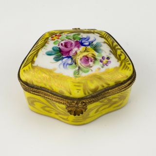 Vintage Limoges China - Hand Painted & Gilded Yellow Glazed Pill Box 3