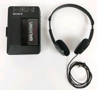 Vintage Sony Walkman Am Fm Radio Cassette Player Wm - F2015 With Headphones