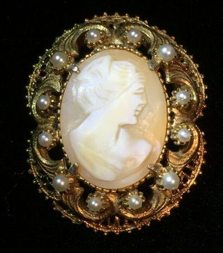 Vintage Signed Florenza Carved Shell Cameo Brooch Pin Pendant W Pearls