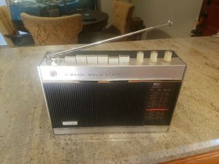 Vintage Sears 4 Band Solid State Radio Model 2278