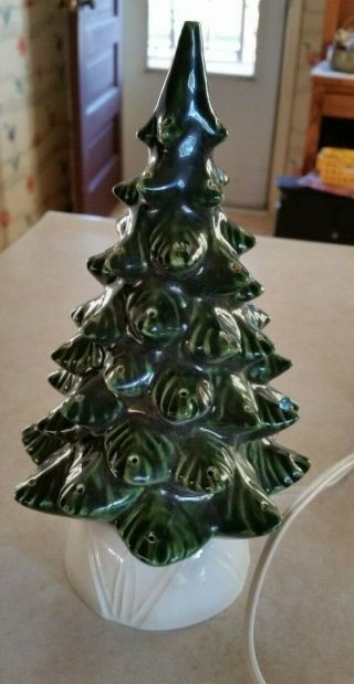 Vintage 9 1/2 " Ceramic Christmas Tree Lamp - No Bulbs - Green Tree W/white Base