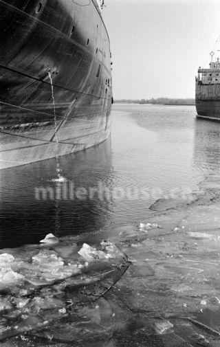 1968 Toronto,  Ontario Harbor/dry Docks In Winter Orig.  B&w 35mm Film Negative 1