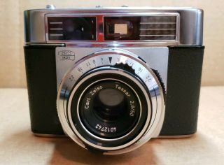 Vintage Zeiss Ikon Contessa Lke Camera With Tessar 2.  8/50 Lens