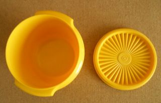 Vintage Tupperware Servalier Yellow Storage 886 Bowl & 812 Lid