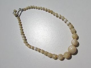 Vtg.  Lustre Mother Of Pearl Graduating Bead Single Knotted Child Necklace