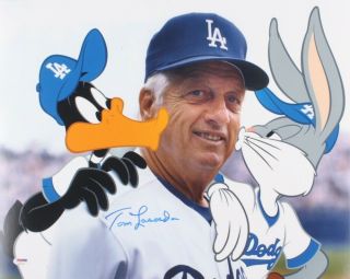 Tommy Lasorda Signed La Dodgers 16x20 Warner Bros Looney Tunes Photo Psa/dnaholo