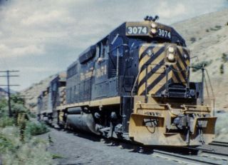 Vintage 1960s 8mm Film Home Movie - Train Railroad - Atsf D&rgw Np Wp Sp Etc