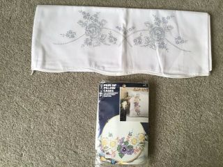 Vogart Crafts Pillow Cases Embroidery Or Painting 8704p,  1 Pair Vintage