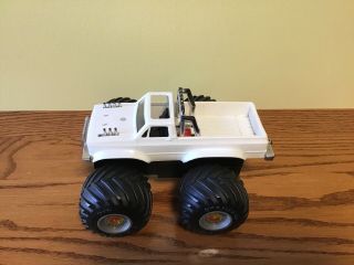 Vintage Schaper Stomper 4x4 White Truck Battery Operated