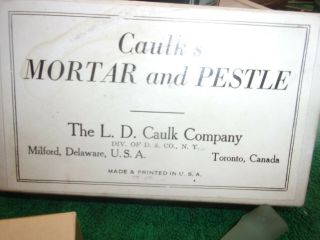 Vintage L.  D.  Caulk ' s Dental Mortal and Pestle Frosted Glass in Display Box 2