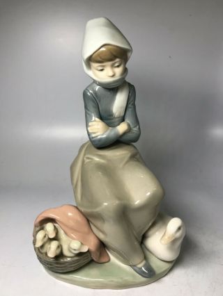 Vintage Lladro Porcelain Figurine Girl W/ Duck & Basket Of Chicks