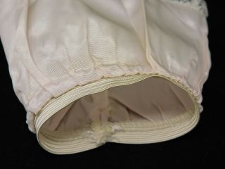 VNTG Madame Alexander Cissy doll Pale Pink Panties w/ lace trim 3