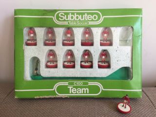 Vintage Subbuteo C100 Team - England (away) No.  368.  Box,  Vgc