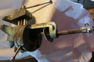 VINTAGE P&B ENGINEERS SWIVEL BENCH VICE 3 INCH JAWS 3