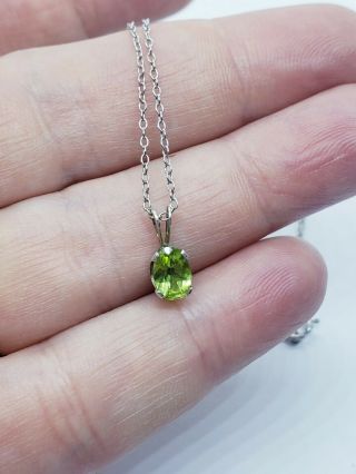 Vintage Sterling Silver 925 Peridot Gem Pendant Chain Necklace 16 " T (1.  2 G)