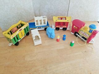 Vintage 70’s Fisher Price Little People Circus Train 991 4 Cars,  Cages,  People