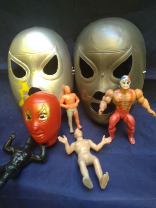 El Santo Pack Of Figures Mexican Wrestler K.  O.  Knock Off Made In Mexico