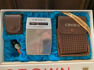 Vintage Crown Transistor Radio With Accessories Tr 680 Blue Earbud