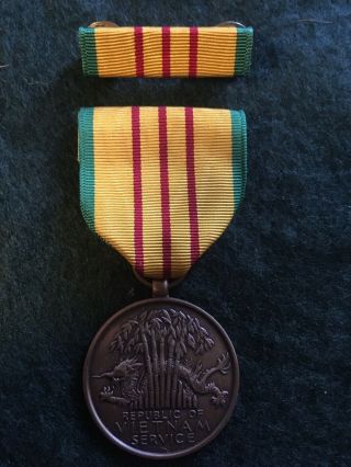 Vintage Republic Of Vietnam War Service Medal To Usa & Ribbon Bar