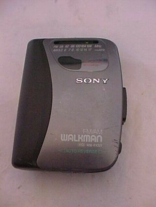 Sony Walkman Vintage Portable Fm/am/cassette Radio Wm - Fx321