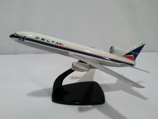 Vintage Air Jet Advance Models 701 Delta Air Lines N1011d Model With Stand