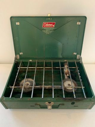 Vintage 1982 Coleman 425f 2 Burner Portable Green Gas Camping Stove Grill