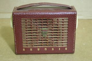 Vintage Grundig Box 59 Small Am Transistor Radio " L@@k "