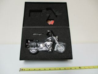 Harley - Davidson Vivid Black Flstc Heritage Softail Classic By Dcp 1/12th Scale