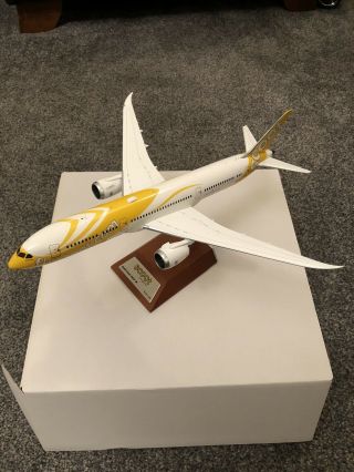 Jc Wings 1/200 Scoot Boeing 787 - 9 Dreamliner 9v - Oja Die Cast Metal Model