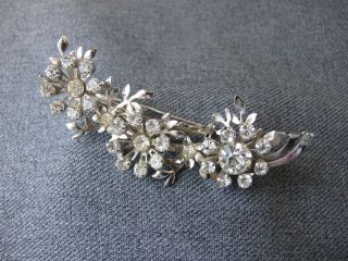 Vintage clear rhinestones silvered metal flowers & leaves bouquet pin 2