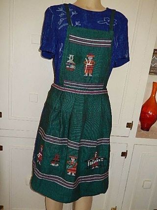 Full Apron Dark Green With Hand Emroidery Of Peoples Fegurs Vintage Spanish